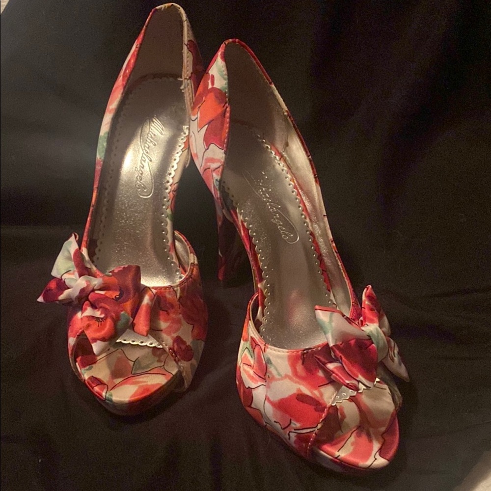 Michaelangelo Red and Pink Peep-Toe Heels